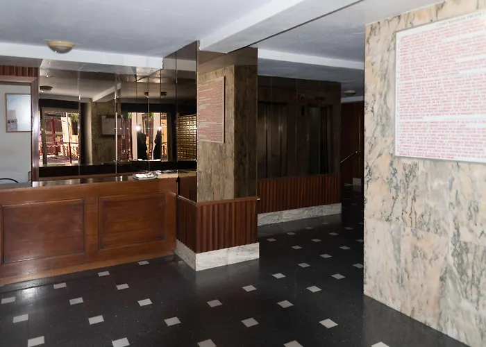 Gemelos 4 - Beninter Hotel