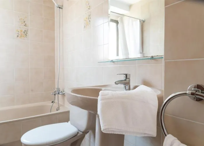 Gemelos 4 - Beninter 3*