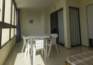 Gemelos 4 - Beninter 3*